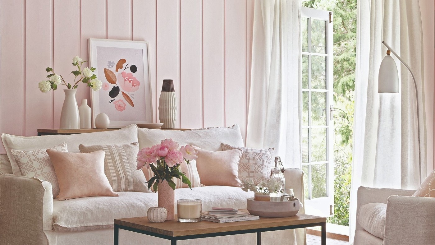 Choose Living Room Paneling to Suit the Architecture