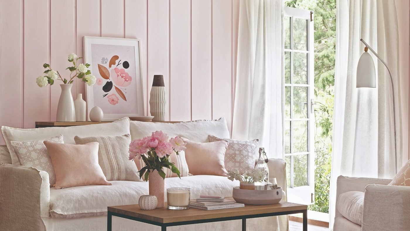 Choose Living Room Paneling to Suit the Architecture