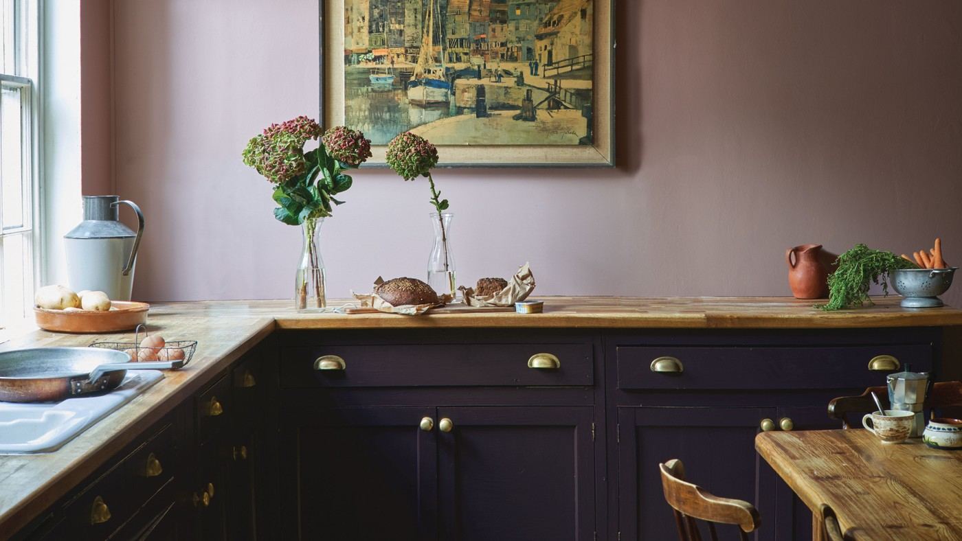 Heritage Colors with a Softer Supporting Palette
