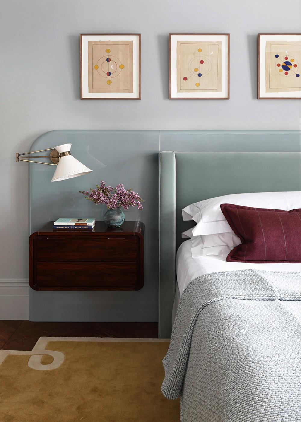 Mid-Century Bedrooms Mix Wood with Clear Lines