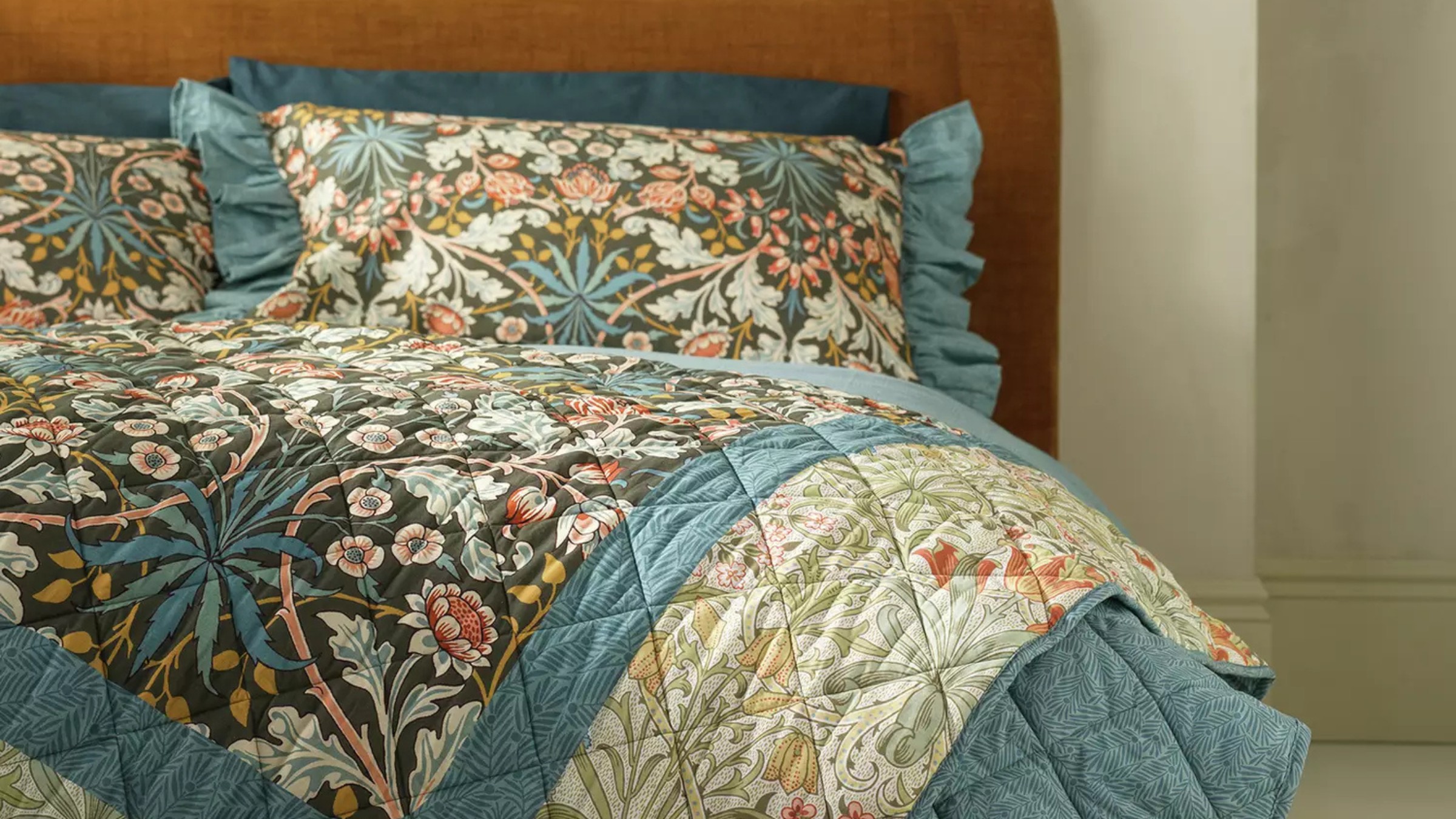 An Heirloom-Style Bedspread Adds a Softer Layer
