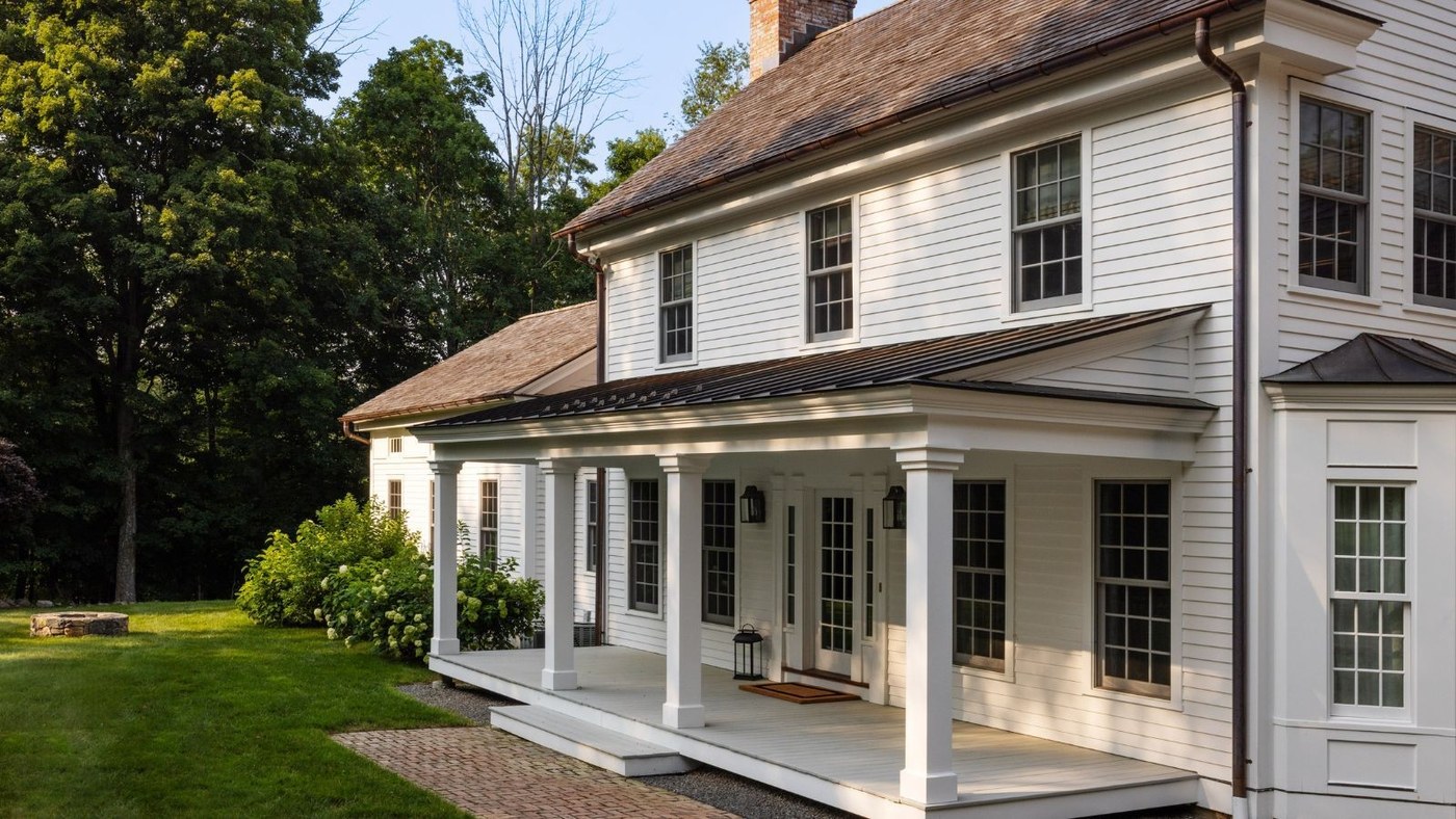 Refine a Traditional Home around Its Existing Craft